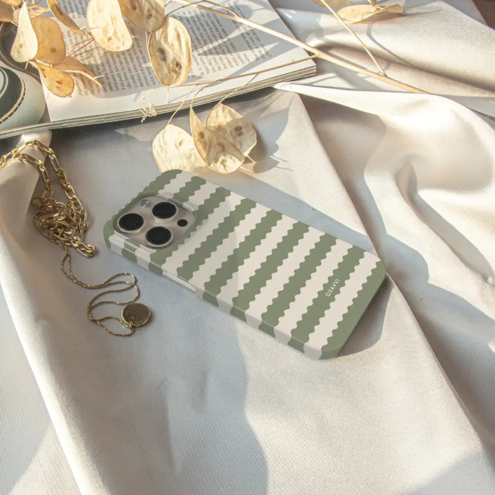 Pistachio Dream Tough MagSafe phone case | QUAVVICASES